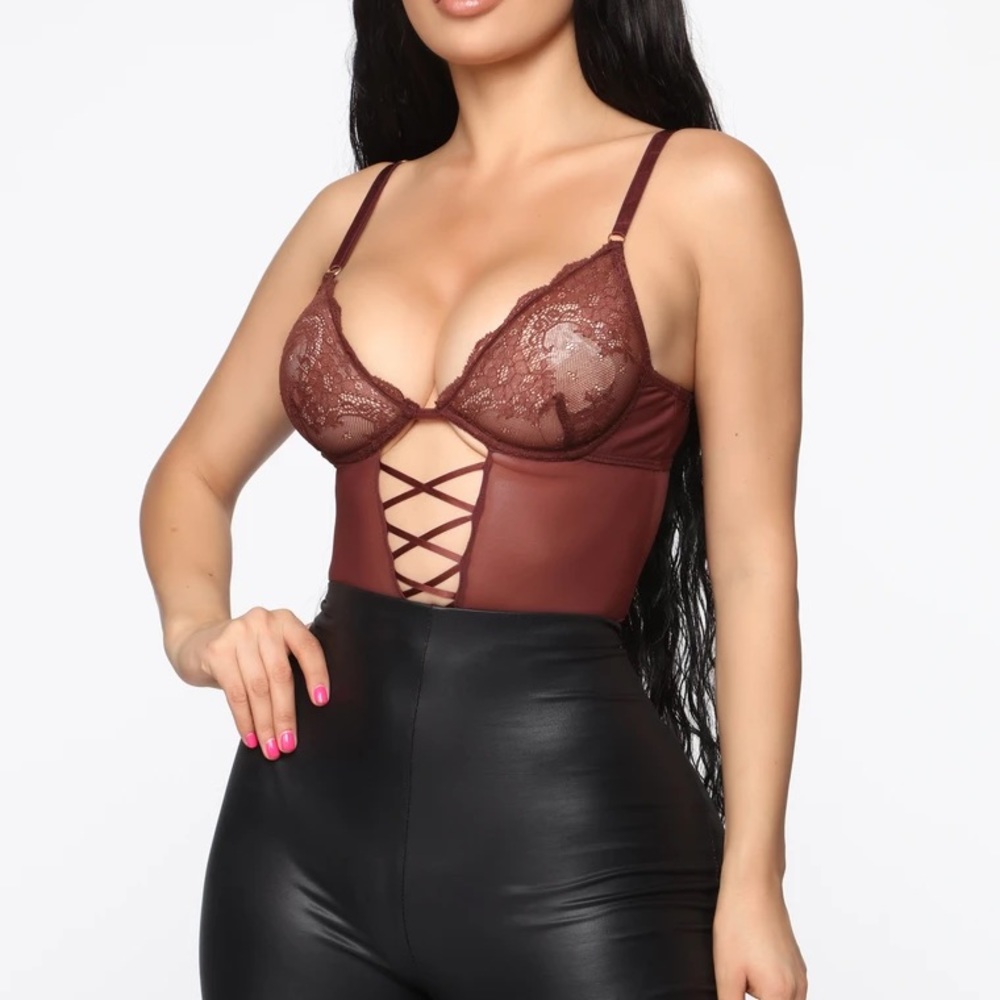 Fashion Nova Lace Teddy Bodysuit